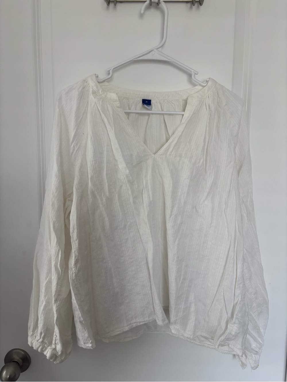 Old Navy White V-Neck Peasant Blouse